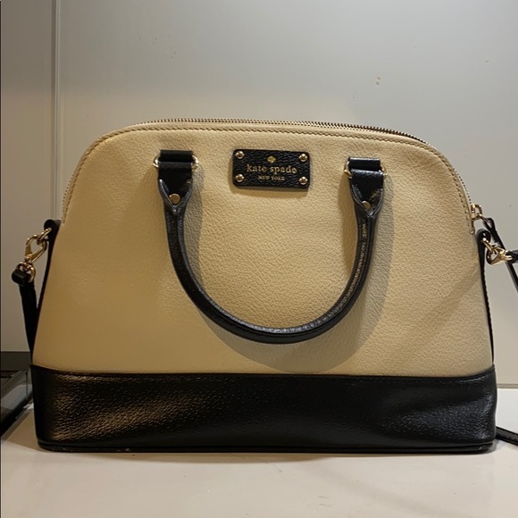 Kate spade purse - Picture 1 of 7